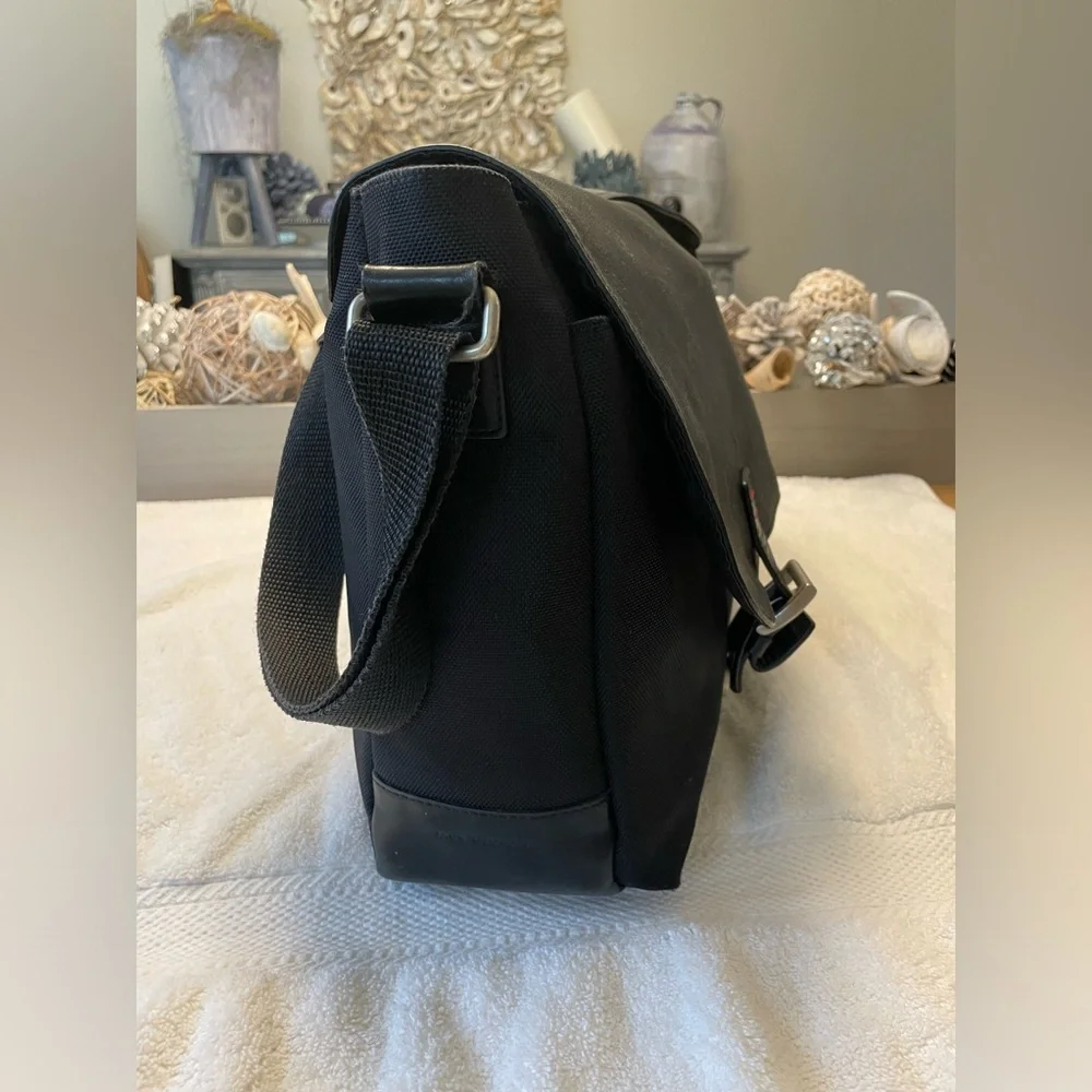 JACK GEORGES Leather Nylon Messenger Bag Black